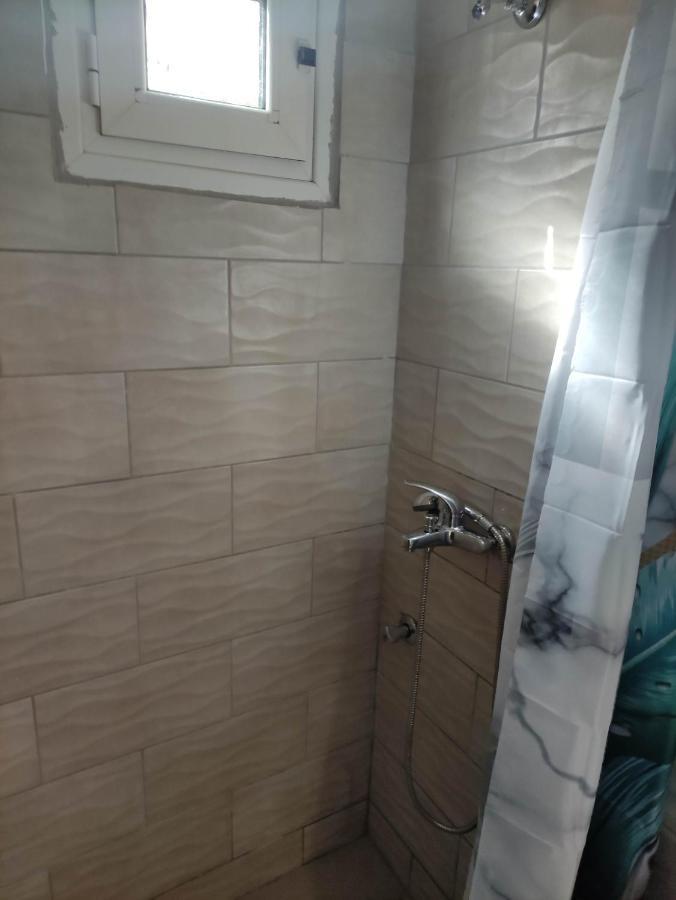 Gcm 2 Rooms Kentro Katerini Bagian luar foto