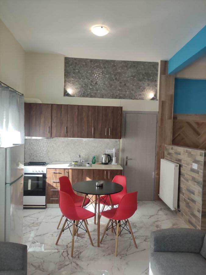 Gcm 2 Rooms Kentro Katerini Bagian luar foto