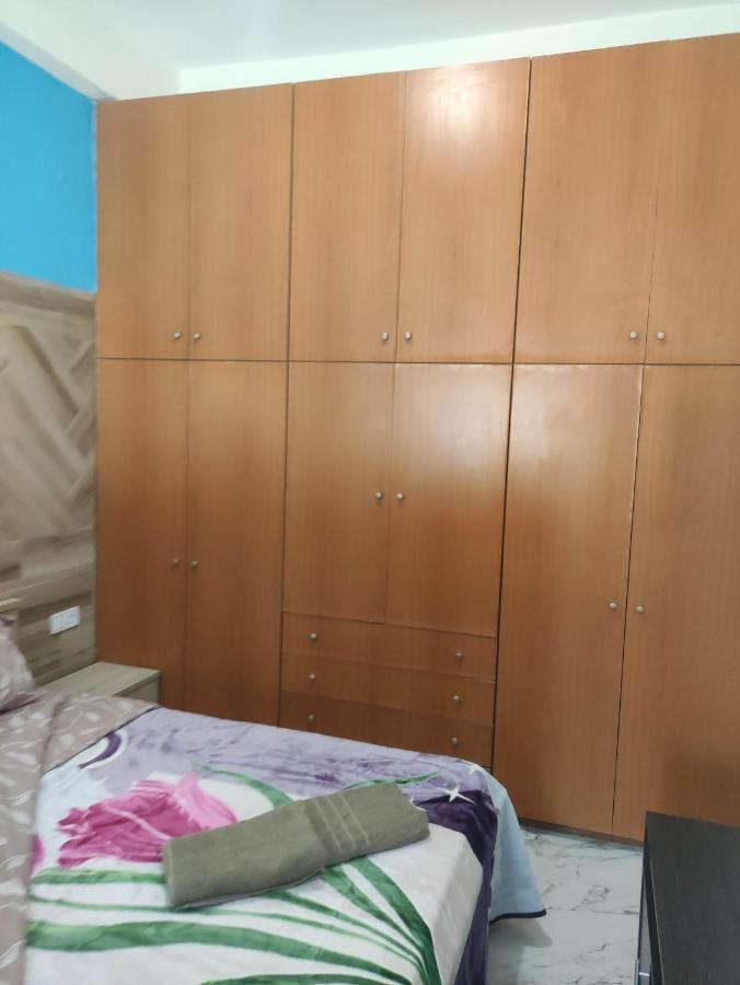 Gcm 2 Rooms Kentro Katerini Bagian luar foto