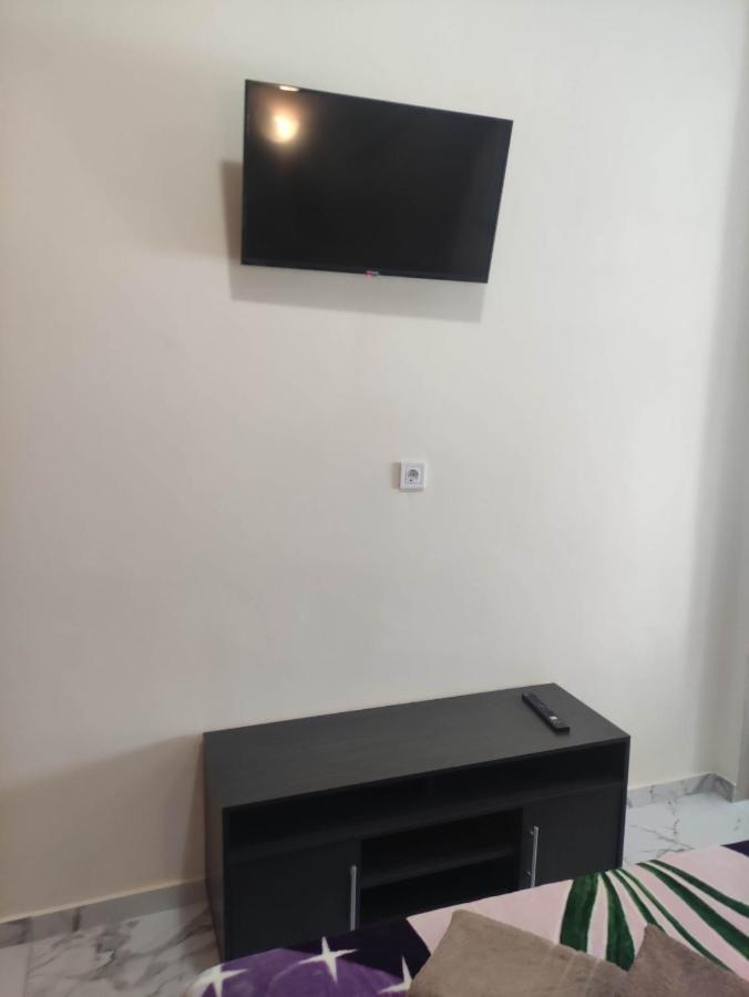 Gcm 2 Rooms Kentro Katerini Bagian luar foto