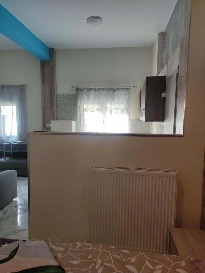 Gcm 2 Rooms Kentro Katerini Bagian luar foto