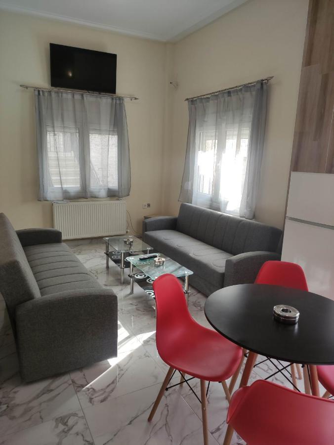 Gcm 2 Rooms Kentro Katerini Bagian luar foto