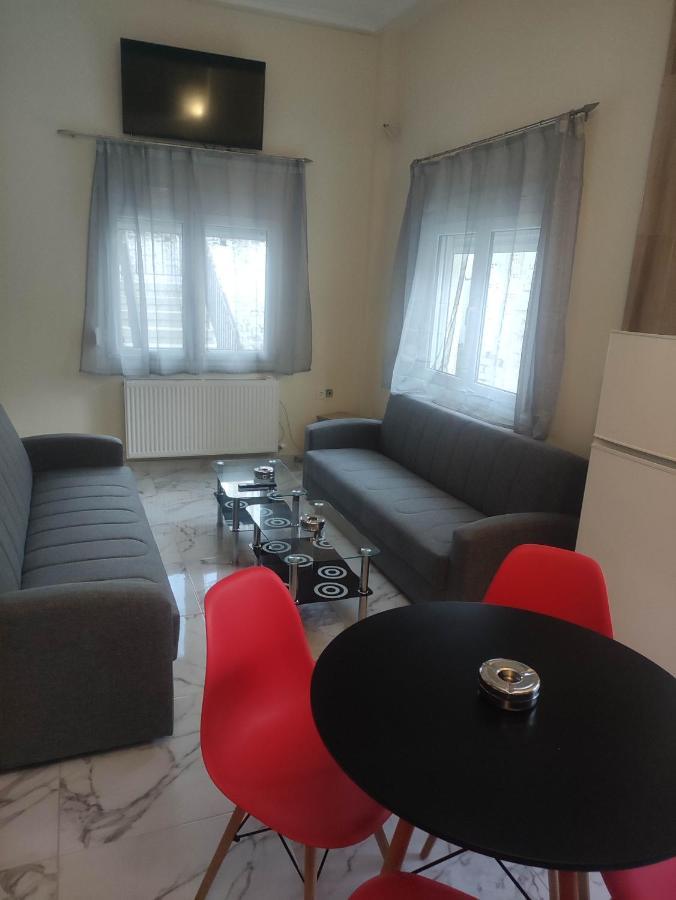 Gcm 2 Rooms Kentro Katerini Bagian luar foto